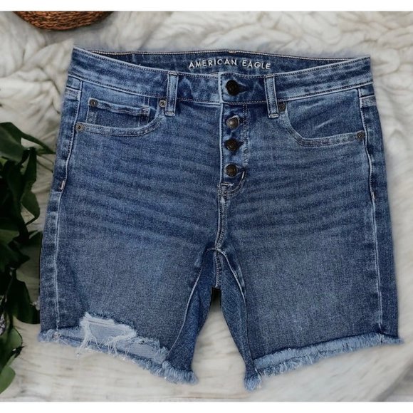 American Eagle Pants - American Eagle Size 8 Skinny Bermuda Jean Shorts cut offs The Dream Short